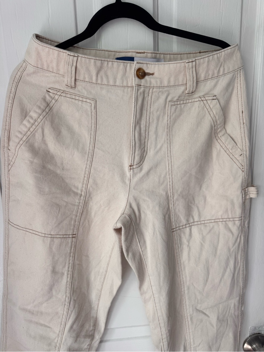 Old Navy High-Rise Straight Pants in Light Cream
